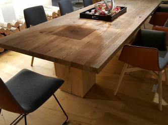 thalmeier_schreinerei_esstisch-mit-stuehlen